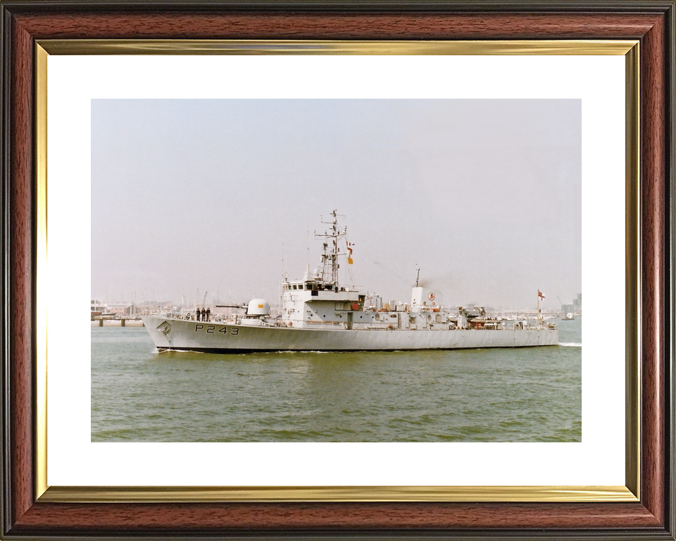HMS Swift P243 Peacock Class Patrol Vessel June 1985 Photo Print - Posters, Prints, & Visual Artwork - by Hampshire Prints (image 8 of 9)