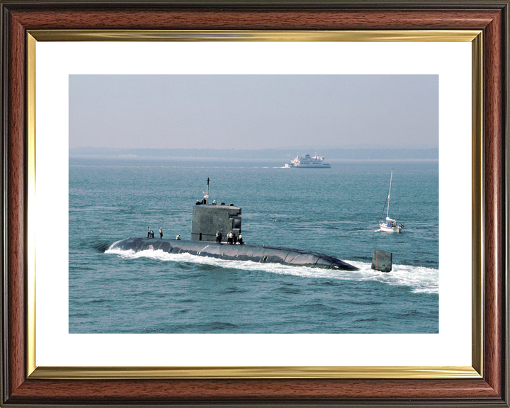 HMS Ursula S42 Upholder Class Submarine May 1994