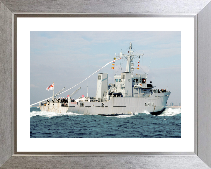 HMS Waveney M2003 River Class Minesweeper November 1993 Photo Print - Posters, Prints, & Visual Artwork - by Hampshire Prints (image 6 of 9)
