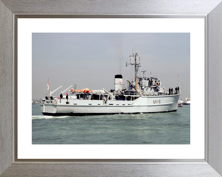 HMS Wilton M1116 Ton Class Minesweeper May 1989 Photo Print - Posters, Prints, & Visual Artwork - by Hampshire Prints (image 6 of 9)