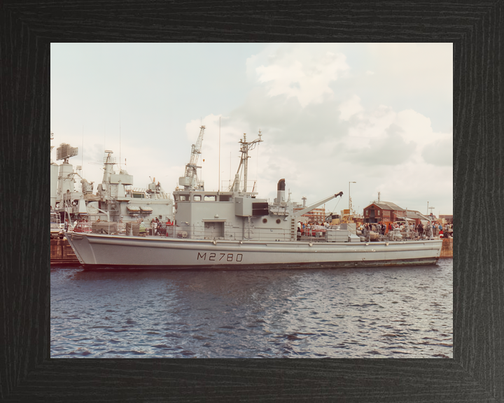 HMS Woodlark HMS Yaxham M2780 Survey Vessel Photo Print - Posters, Prints, & Visual Artwork - by Hampshire Prints (image 3 of 9)