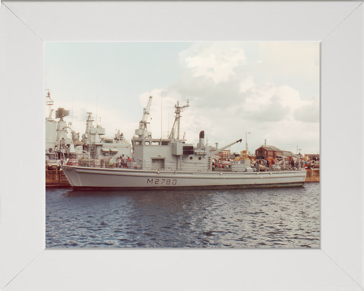 HMS Woodlark HMS Yaxham M2780 Survey Vessel Photo Print - Posters, Prints, & Visual Artwork - by Hampshire Prints (image 5 of 9)