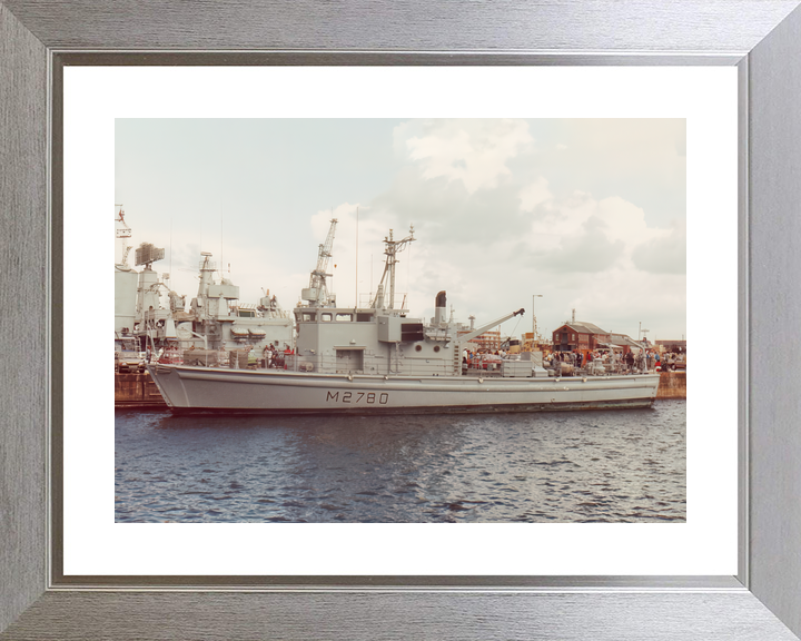 HMS Woodlark HMS Yaxham M2780 Survey Vessel Photo Print - Posters, Prints, & Visual Artwork - by Hampshire Prints (image 6 of 9)