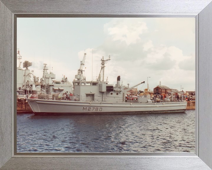 HMS Woodlark HMS Yaxham M2780 Survey Vessel Photo Print - Posters, Prints, & Visual Artwork - by Hampshire Prints (image 7 of 9)