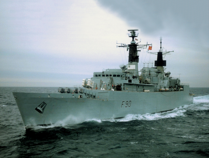 HMS Brilliant (F90) Photo Print - At Sea Port Bow View - Royal Navy Type 22 Frigate Hampshire Prints 6 x 4 No Frame No