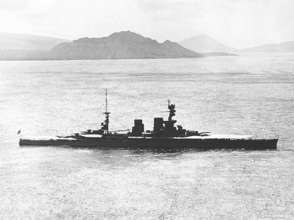 HMS Repulse 1916 Renown Class Battlecruiser At Sea