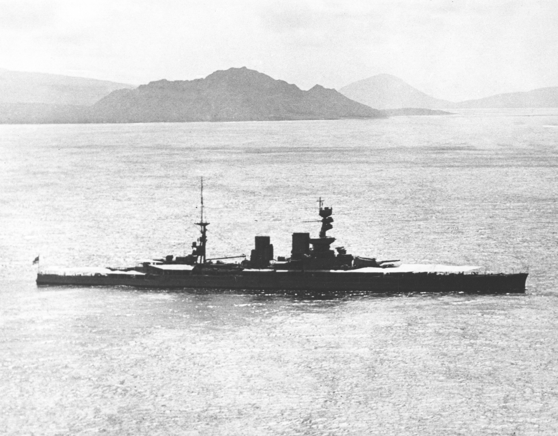 HMS Repulse (1916) - At Sea - Royal Navy Renown Class Battlecruiser ...