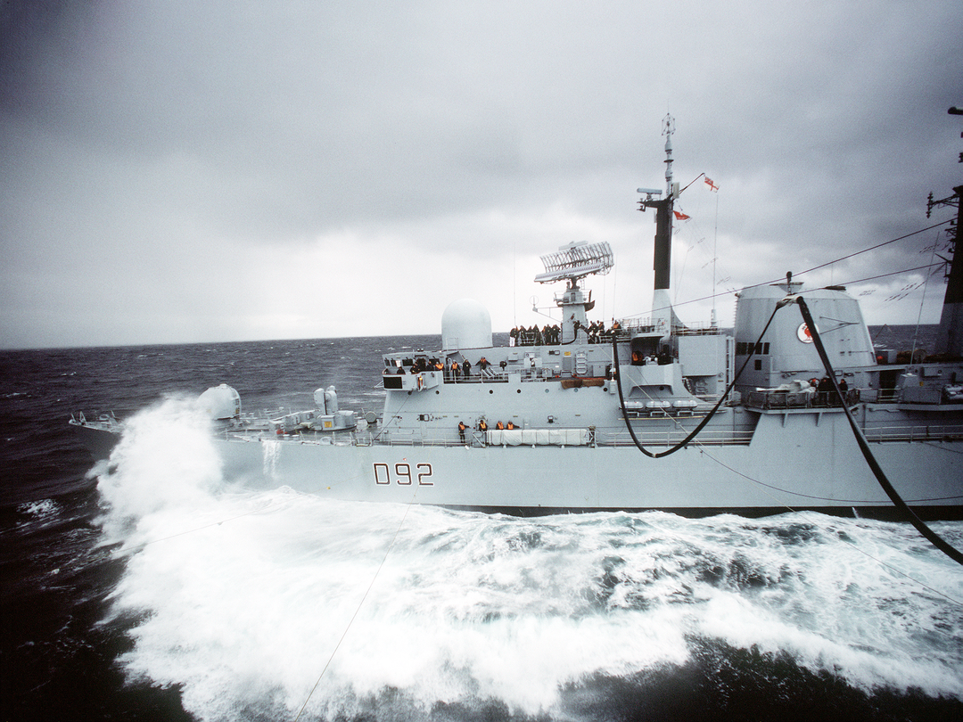 HMS Liverpool D92 Type 42 Destroyer Photo Print - Posters, Prints, & Visual Artwork - by Hampshire Prints (image 1 of 9)