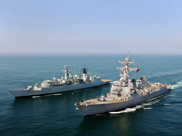 HMS Cumberland (F85) Royal Navy Type 22 Frigate Alongside USS Winston S. Churchill Photo Print Wall Art Decor Posters, Prints, & Visual Artwork Hampshire Prints 6 x 4 No Frame No