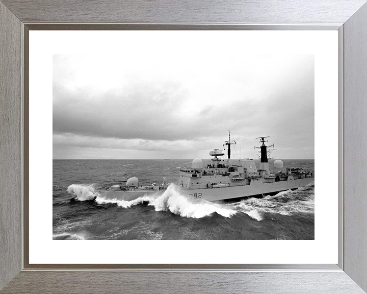 HMS Liverpool D92 Type 42 Destroyer 1986 Port Side View Photo Print - Posters, Prints, & Visual Artwork - by Hampshire Prints (image 6 of 9)