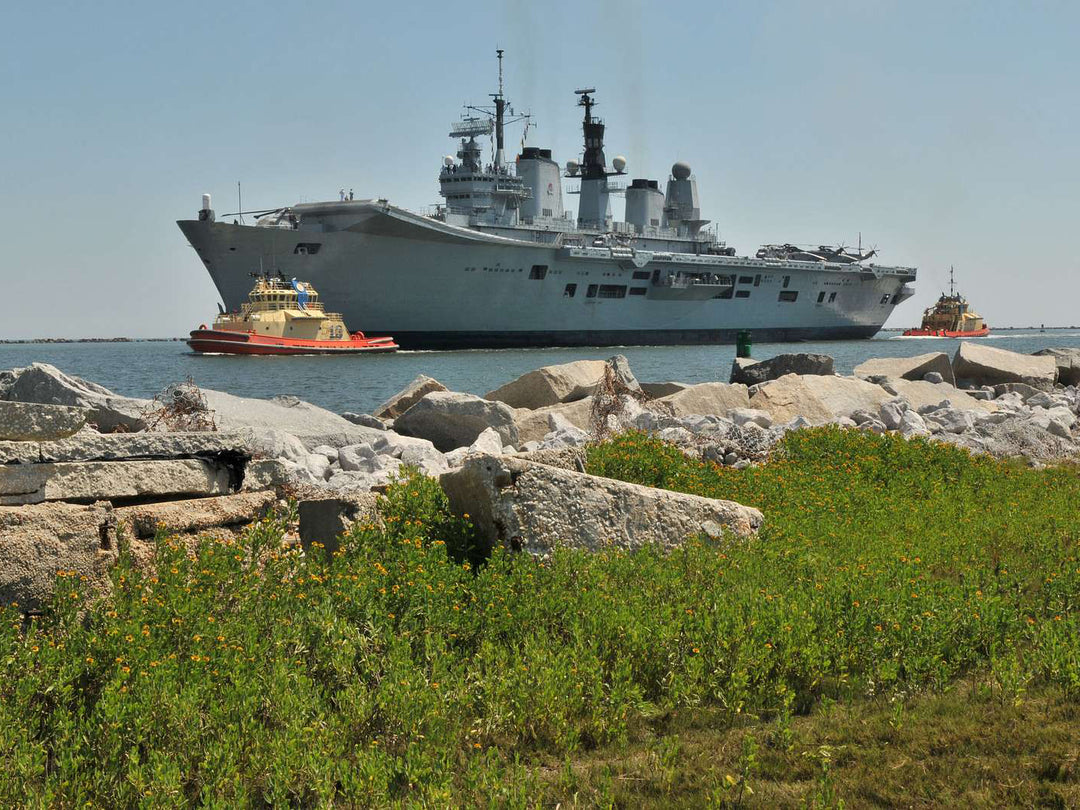 HMS Ark Royal R07 Royal Navy Invincible class aircraft Carrier Photo Print or Framed Print - Hampshire Prints