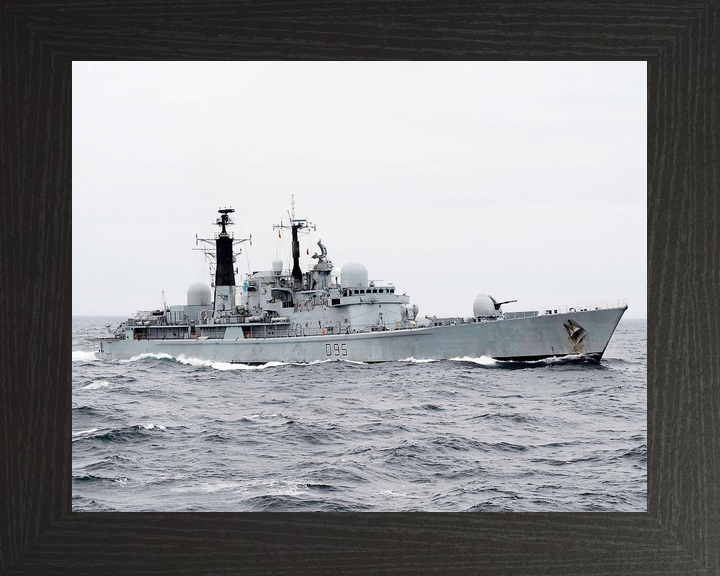 HMS Manchester D95 Type 42 Destroyer January 2008 At Sea Port View Photo Print - Posters, Prints, & Visual Artwork - by Hampshire Prints (image 3 of 9)