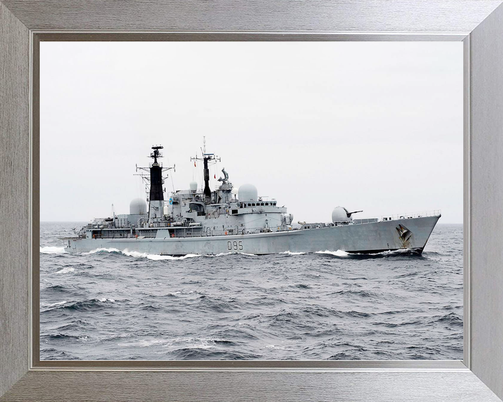 HMS Manchester D95 Type 42 Destroyer January 2008 At Sea Port View Photo Print - Posters, Prints, & Visual Artwork - by Hampshire Prints (image 7 of 9)