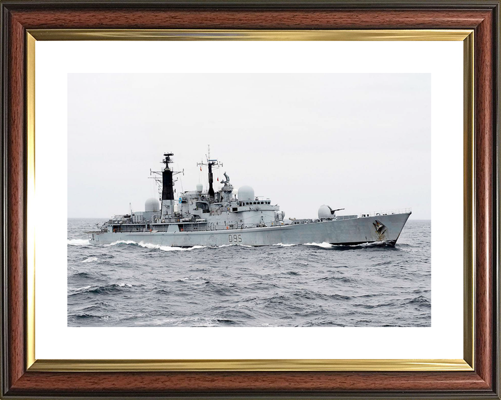 HMS Manchester D95 Type 42 Destroyer January 2008 At Sea Port View Photo Print - Posters, Prints, & Visual Artwork - by Hampshire Prints (image 8 of 9)