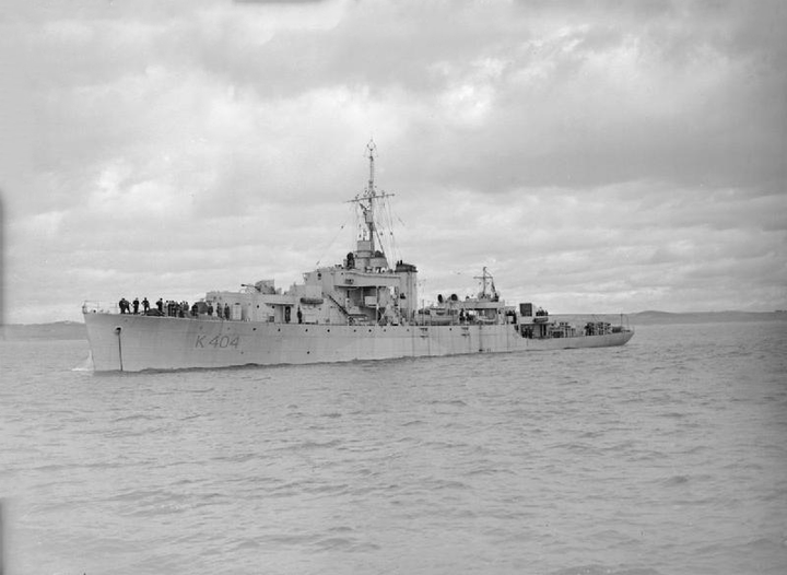 HMS Annan K404 Royal Navy River class frigate Photo Print or Framed Photo Print - Hampshire Prints