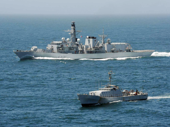 HMS Argyll (F231) Royal Navy Type 23 Frigate With Patrol Vessel Wall Art Photo Print Decor Posters, Prints, & Visual Artwork Hampshire Prints 6 x 4 No Frame No