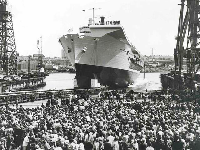 HMS Ark Royal (R07) Royal Navy Invincible Class Aircraft Carrier Launch Photo Print Wall Art Decor Posters, Prints, & Visual Artwork Hampshire Prints 6 x 4 No Frame No