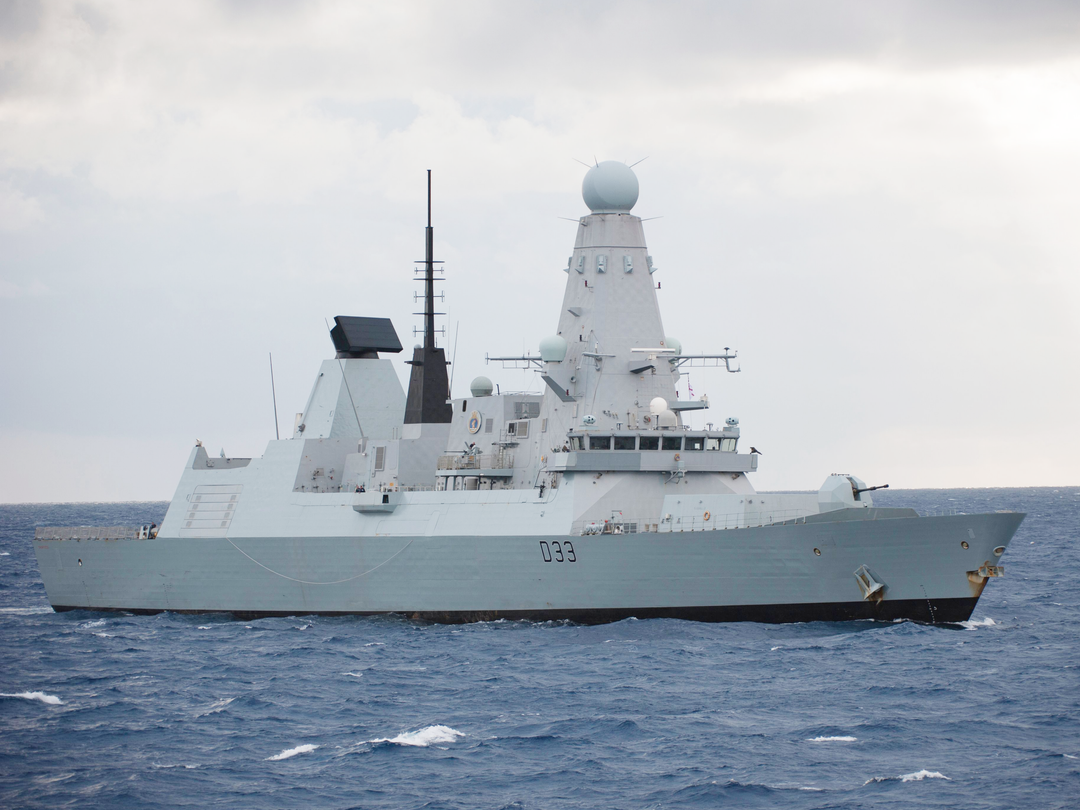 HMS Dauntless (D33) Royal Navy Type 45 Destroyer Starboard Beam View Photo Print Wall Art Decor Posters, Prints, & Visual Artwork Hampshire Prints 6 x 4 No Frame No