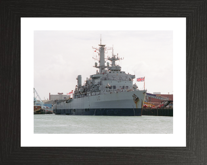 HMS Fearless (L10) Royal Navy Fearless Class Landing Platform Dock Alongside In Portsmouth Photo Print Wall Art Decor - Posters, Prints, & Visual Artwork - by Hampshire Prints (image 2 of 9)