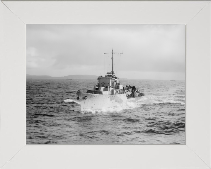 HMS Haldon (L19) Royal Navy Hunt Class Destroyer Underway Photo Print Wall Art Decor - Posters, Prints, & Visual Artwork - by Hampshire Prints (image 5 of 9)