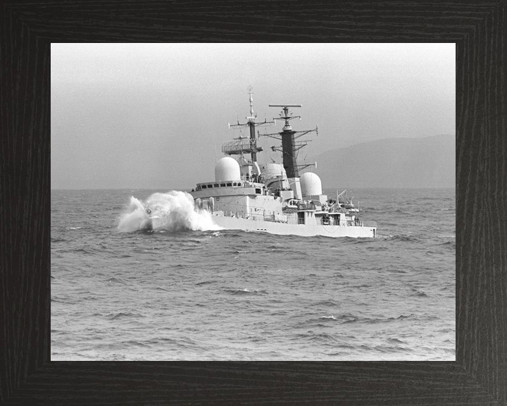 HMS Liverpool D92 Type 42 Destroyer 1986 In a Swell Photo Print - Posters, Prints, & Visual Artwork - by Hampshire Prints (image 3 of 9)