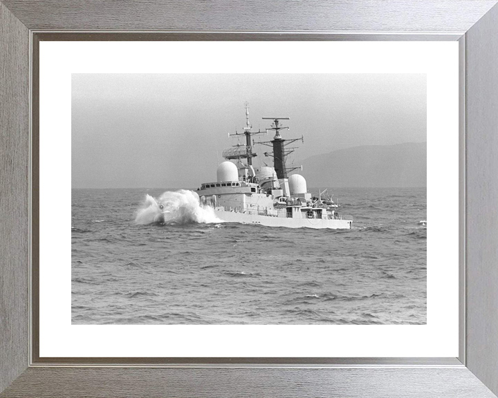 HMS Liverpool D92 Type 42 Destroyer 1986 In a Swell Photo Print - Posters, Prints, & Visual Artwork - by Hampshire Prints (image 6 of 9)