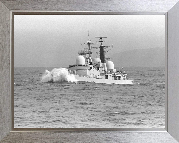 HMS Liverpool D92 Type 42 Destroyer 1986 In a Swell Photo Print - Posters, Prints, & Visual Artwork - by Hampshire Prints (image 7 of 9)