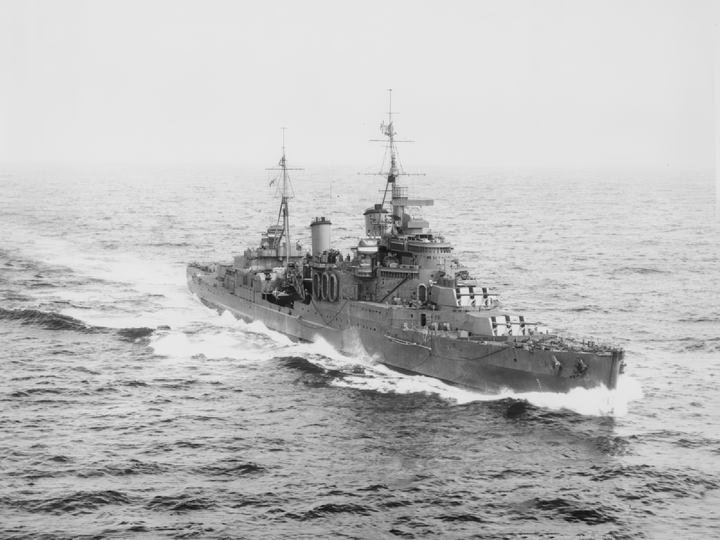 HMS Manchester 15 Town Class Light Cruiser May 1942 Photo Print - Posters, Prints, & Visual Artwork - by Hampshire Prints (image 1 of 9)