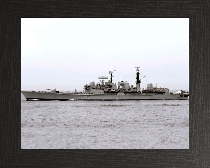 HMS Manchester D95 Type 42 Destroyer Port Beam View Photo Print - Posters, Prints, & Visual Artwork - by Hampshire Prints (image 3 of 9)