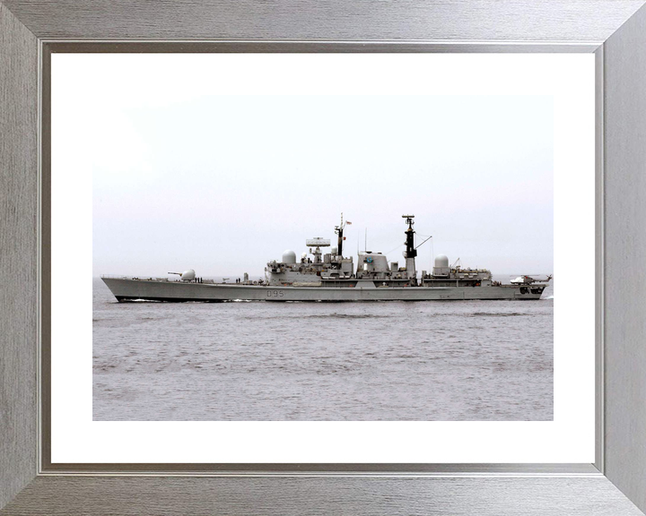 HMS Manchester D95 Type 42 Destroyer Port Beam View Photo Print - Posters, Prints, & Visual Artwork - by Hampshire Prints (image 6 of 9)