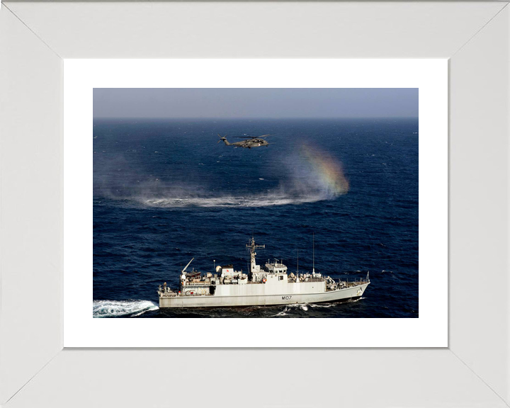 HMS Pembroke M107 Sandown Class Minehunter August 2011 Photo Print - Posters, Prints, & Visual Artwork - by Hampshire Prints (image 4 of 9)