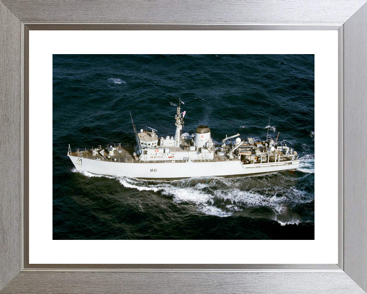 HMS Quorn M41 Hunt Class Minehunter August 2011 High Port Beam View Photo Print - Posters, Prints, & Visual Artwork - by Hampshire Prints (image 6 of 9)