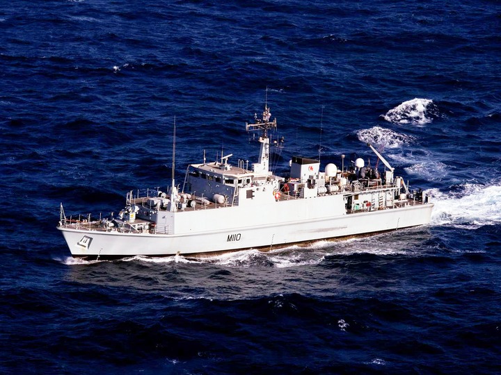 HMS Ramsey M110 Sandown Class Minehunter August 2011 High Port Side View Photo Print - Posters, Prints, & Visual Artwork - by Hampshire Prints (image 1 of 9)