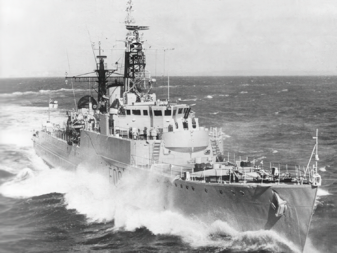 HMS Troubridge R00 T Class Destroyer Photo Print - Posters, Prints, & Visual Artwork - by Hampshire Prints (image 1 of 9)