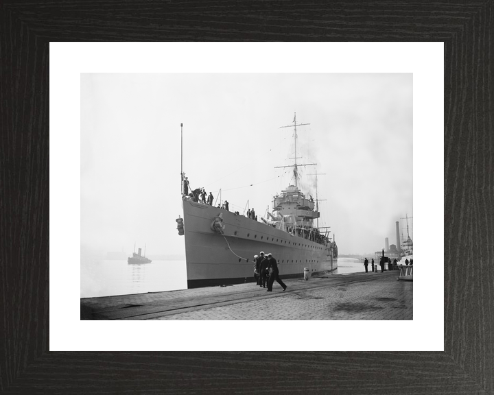 HMS York 90 York Class Heavy Cruiser Warship Alongside Photo Print - Posters, Prints, & Visual Artwork - by Hampshire Prints (image 2 of 9)