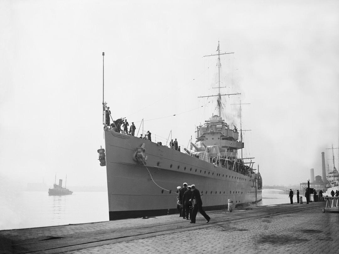 HMS York 90 York Class Heavy Cruiser Warship Alongside Photo Print - Posters, Prints, & Visual Artwork - by Hampshire Prints (image 1 of 9)