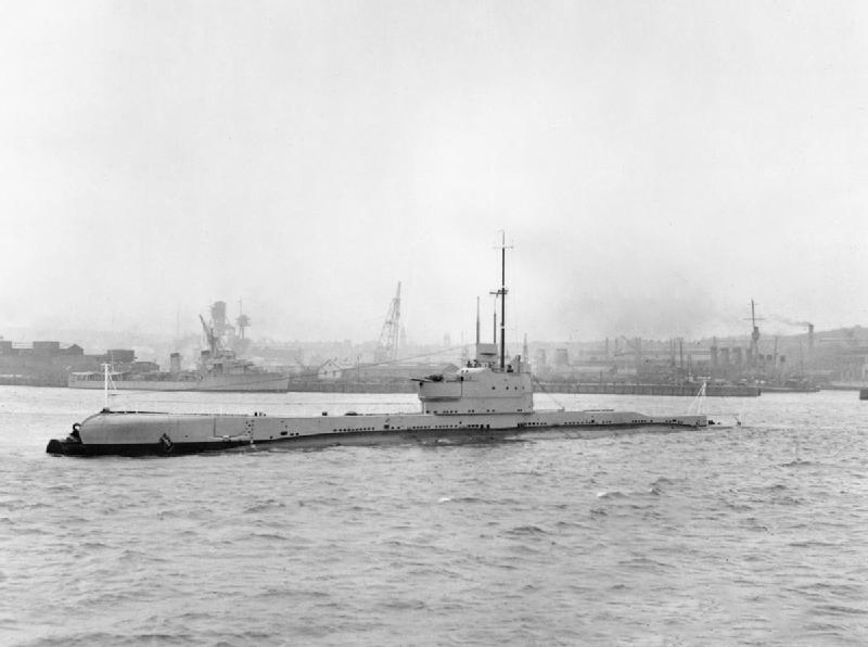 HMS Pandora N42 Royal Navy Parthian class submarine Photo Print or Framed Print - Hampshire Prints