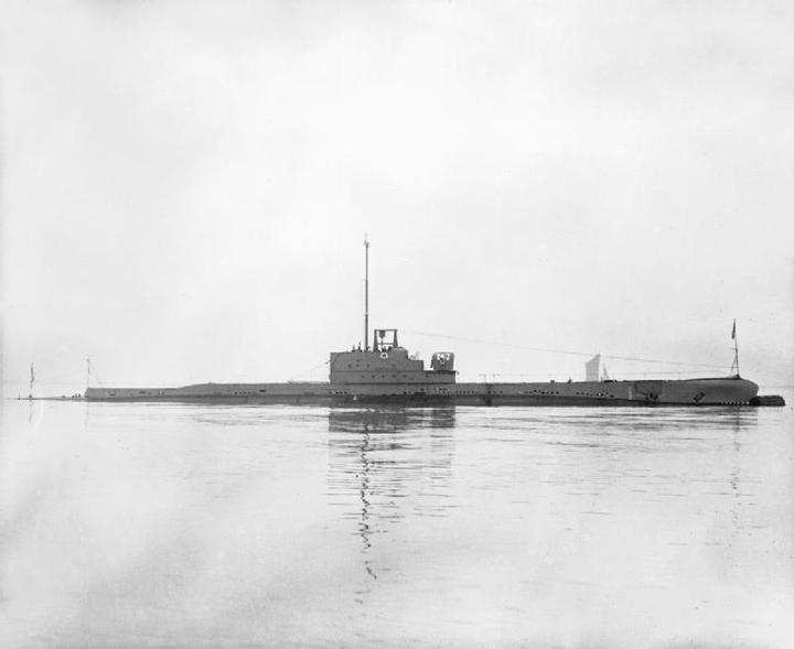 HMS Parthian N75 Royal Navy Parthian class submarine Photo Print or Framed Print - Hampshire Prints