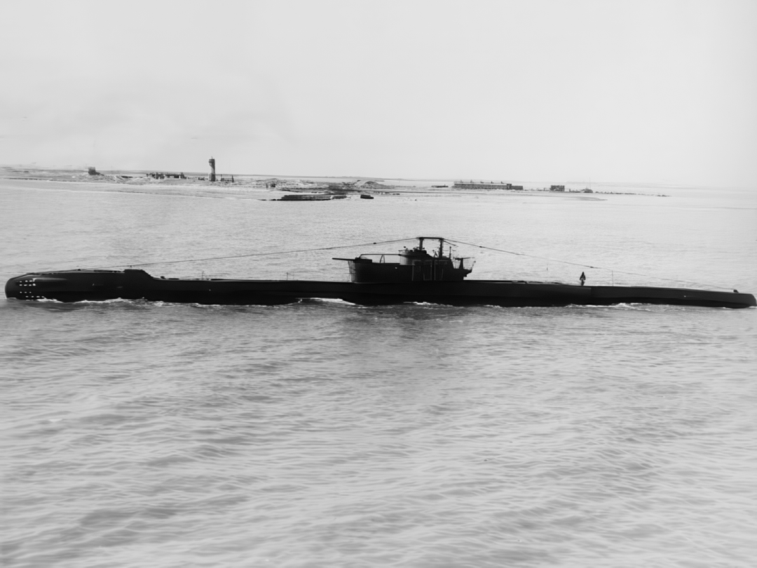 HMS Tally-Ho P317 T Class Submarine 1943 Photo Print - Posters, Prints, & Visual Artwork - by Hampshire Prints (image 1 of 9)