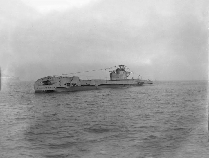 HMS Totem (P352) Photo Print - Port Side View - Royal Navy T Class Submarine Posters, Prints, & Visual Artwork Hampshire Prints 6 x 4 No Frame No