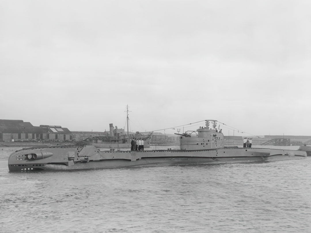 HMS Trespasser P312 T Class Submarine 1942 Photo Print - Posters, Prints, & Visual Artwork - by Hampshire Prints (image 1 of 9)