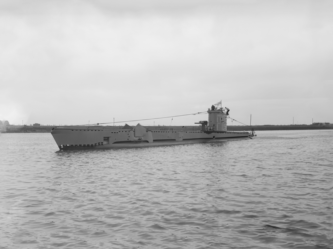 HMS Venturer P68 V Class Submarine 1943 Photo Print - Posters, Prints, & Visual Artwork - by Hampshire Prints (image 1 of 9)