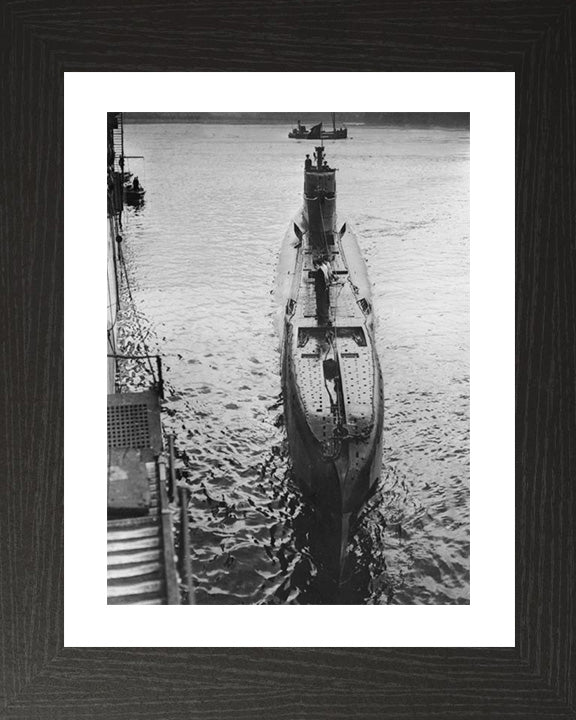 HMS Tuna (N94) Photo Print - Stern View - Royal Navy T Class Submarine Posters, Prints, & Visual Artwork Hampshire Prints 10 x 8 Black Frame Yes