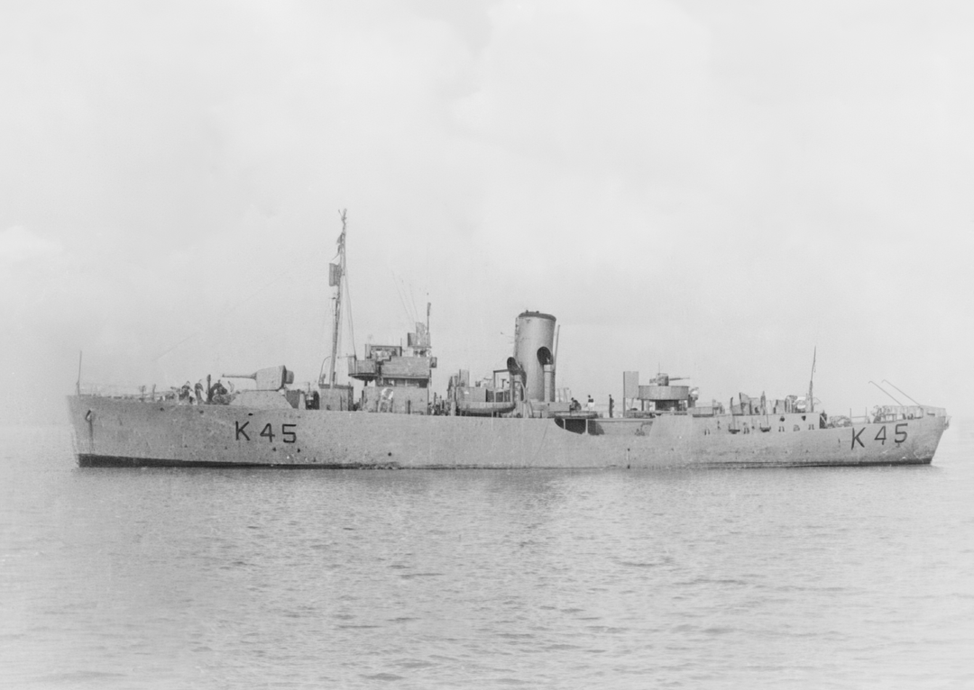 HMS Convolvulus (K45) Royal Navy Flower Class Corvette Port Side View Photo Print Wall Art Naval Decor Posters, Prints, & Visual Artwork Hampshire Prints 6 x 4 No Frame No