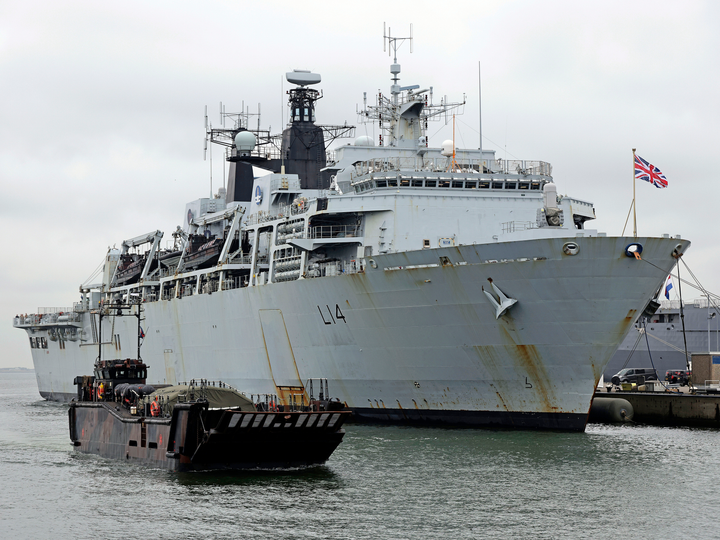 HMS Albion (L14) Royal Navy Albion Class Amphibious Ship With Landing Craft Photo Print Wall Art Naval Decor Posters, Prints, & Visual Artwork Hampshire Prints 6 x 4 No Frame No