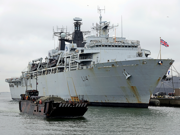 HMS Albion L14 | Photo Print | Framed Print | Albion Class | Amphibious ship | Royal Navy Hampshire Prints