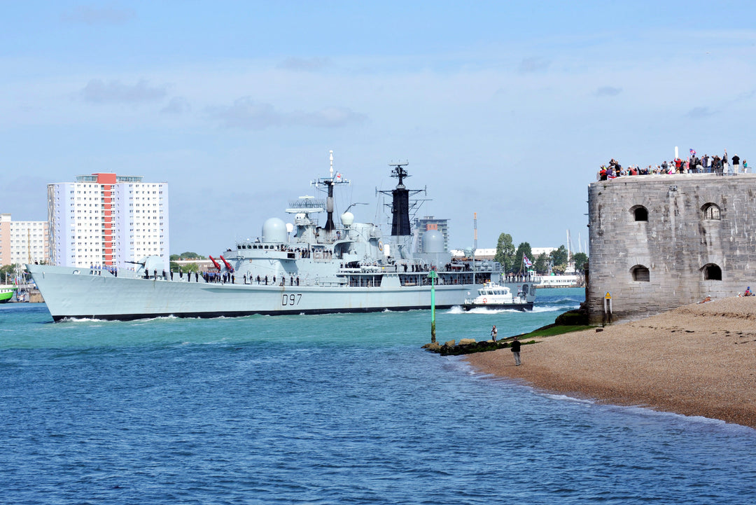 HMS Edinburgh D97 | Photo Print | Framed Print | Poster | Type 42 | Destroyer | Royal Navy Hampshire Prints