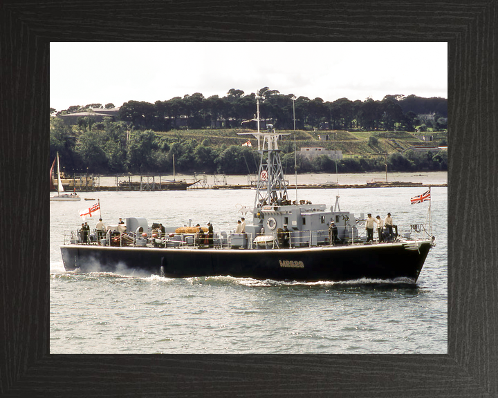 HMS Flintham (M2628) Royal Navy Ham Class Minesweeper Starboard View Photo Print Wall Art Decor - Posters, Prints, & Visual Artwork - by Hampshire Prints (image 3 of 9)