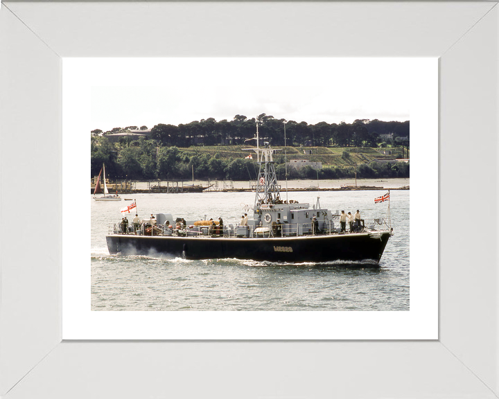 HMS Flintham (M2628) Royal Navy Ham Class Minesweeper Starboard View Photo Print Wall Art Decor - Posters, Prints, & Visual Artwork - by Hampshire Prints (image 4 of 9)
