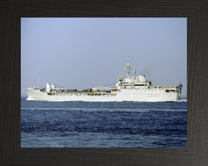 RFA Sir Geraint L3027 Round Table Class Ship August 1991 Photo Print - Posters, Prints, & Visual Artwork - by Hampshire Prints (image 3 of 9)